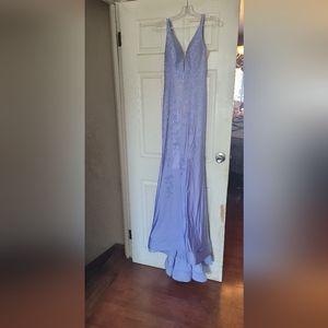 Amarra prom dress size 00  has a lot of stretch to it  my daughter is a size 2-4